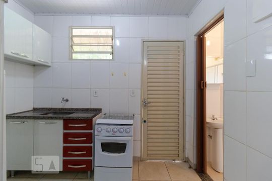 Cozinha de apartamento para alugar com 1 quarto, 30m² em Cidade Universitária, Campinas