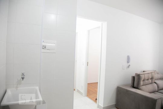 Cozinha de apartamento para alugar com 2 quartos, 32m² em Itaquera, São Paulo