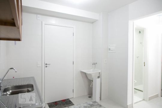 Cozinha de apartamento para alugar com 2 quartos, 32m² em Itaquera, São Paulo