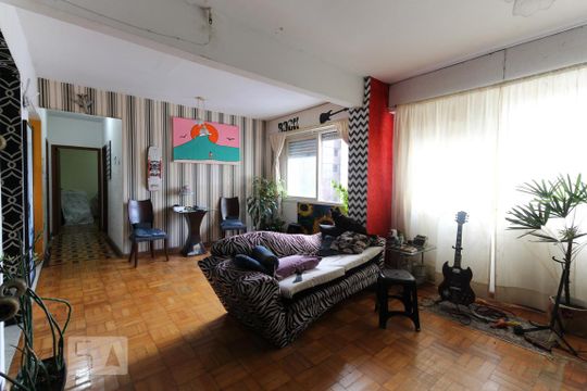 Apartamento à venda com 3 quartos, 104m² em Centro Histórico, Porto Alegre