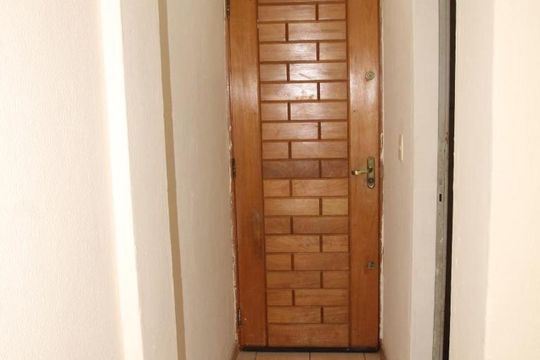 Corredor de apartamento para alugar com 2 quartos, 48m² em Inhaúma, Rio de Janeiro