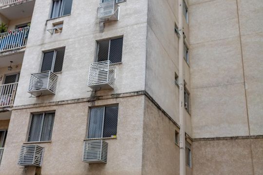 Fachada de apartamento para alugar com 2 quartos, 50m² em Taquara, Rio de Janeiro