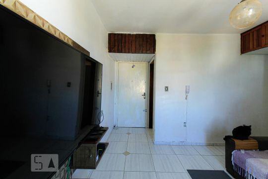 Sala de apartamento à venda com 2 quartos, 56m² em Cavalhada, Porto Alegre
