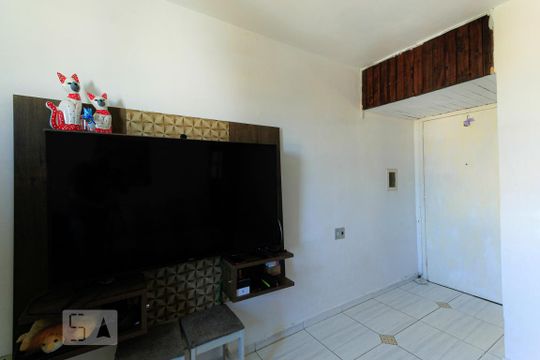 Sala de apartamento à venda com 2 quartos, 56m² em Cavalhada, Porto Alegre