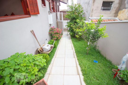 Jardim de casa à venda com 3 quartos, 180m² em Parque Cidade Jardim Ii, Jundiaí