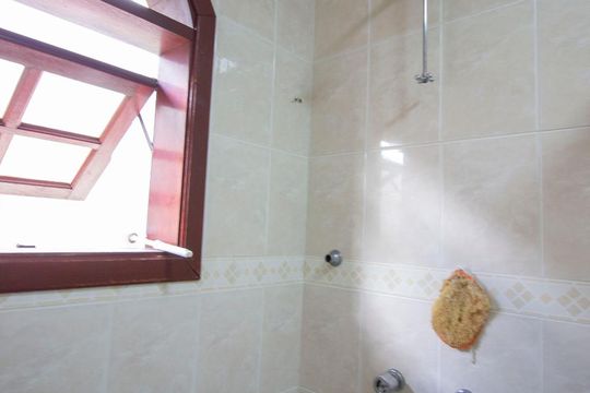 Chuveiro de casa à venda com 3 quartos, 180m² em Parque Cidade Jardim Ii, Jundiaí