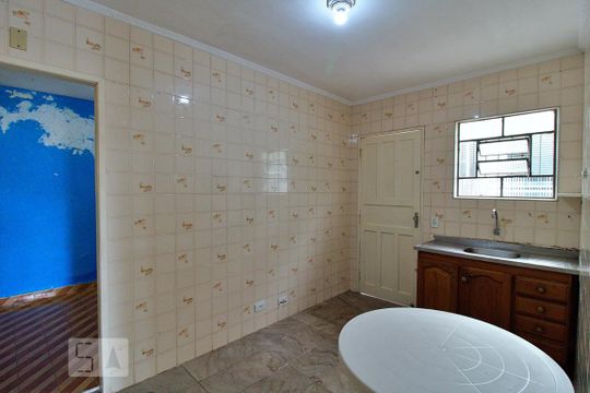 Cozinha de casa para alugar com 2 quartos, 54m² em Jardim Paris, São Paulo