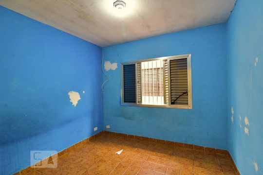 Quarto 1 de casa para alugar com 2 quartos, 54m² em Jardim Paris, São Paulo