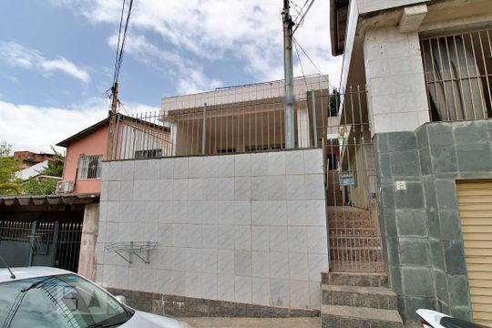 Fachada de casa para alugar com 2 quartos, 54m² em Jardim Paris, São Paulo