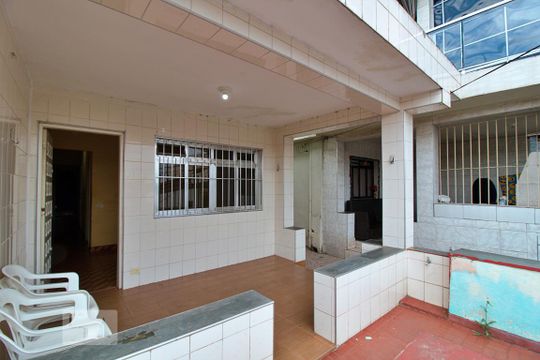Área Externa de casa para alugar com 2 quartos, 54m² em Jardim Paris, São Paulo