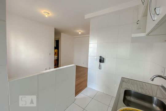Cozinha de apartamento para alugar com 2 quartos, 44m² em Maranhão, São Paulo
