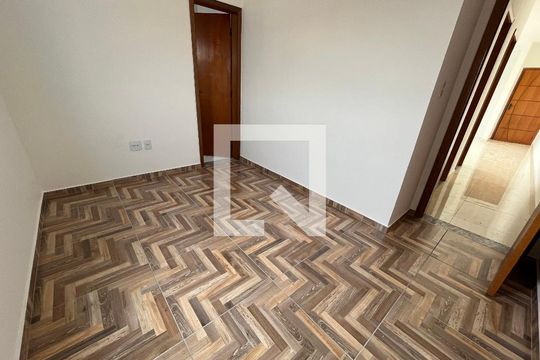 Suite de casa de condomínio à venda com 2 quartos, 58m² em Parque Boturussu, São Paulo