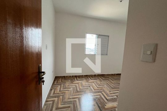 Suite de casa de condomínio à venda com 2 quartos, 58m² em Parque Boturussu, São Paulo
