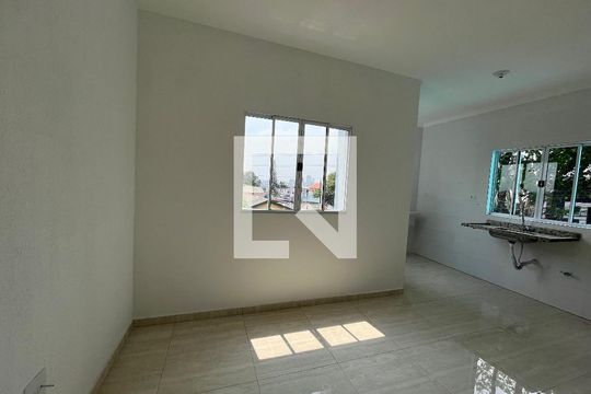Sala de casa de condomínio à venda com 2 quartos, 58m² em Parque Boturussu, São Paulo