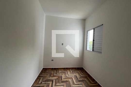 Quarto  de casa de condomínio à venda com 2 quartos, 58m² em Parque Boturussu, São Paulo
