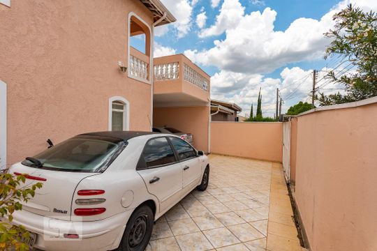 Garagem de casa à venda com 3 quartos, 253m² em Parque Jambeiro, Campinas