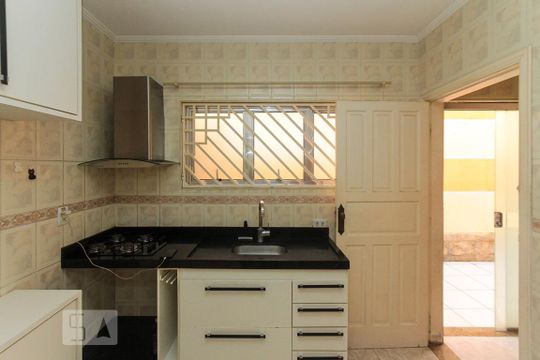 Cozinha de casa à venda com 2 quartos, 180m² em Vila Santa Clara, São Paulo