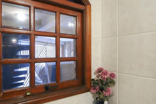 Lavabo de casa à venda com 4 quartos, 170m² em Parque Maria Domitila, São Paulo