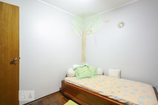 Quarto 3 de casa à venda com 4 quartos, 170m² em Parque Maria Domitila, São Paulo