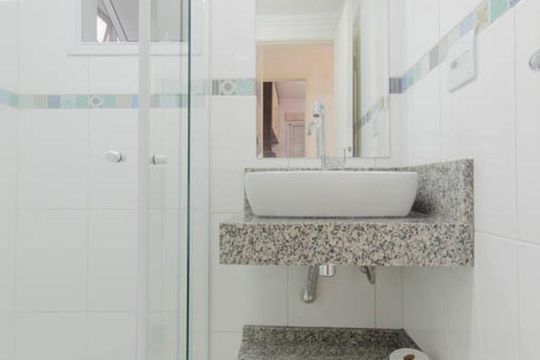 Banheiro de apartamento à venda com 3 quartos, 61m² em Vila Pierina, São Paulo