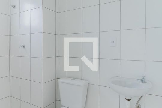 Banheiro de kitnet/studio à venda com 1 quarto, 24m² em Vila Ré, São Paulo