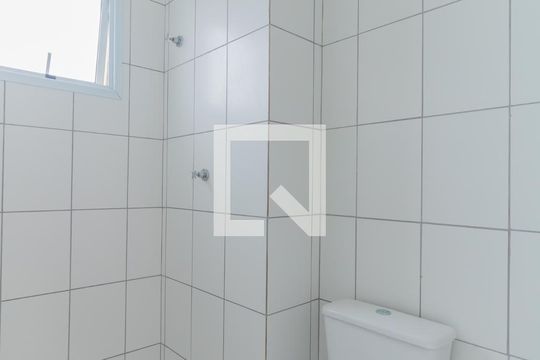 Banheiro de kitnet/studio à venda com 1 quarto, 24m² em Vila Ré, São Paulo
