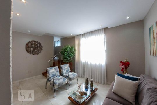 Apartamento à venda com 4 quartos, 173m² em Padre Eustáquio, Belo Horizonte