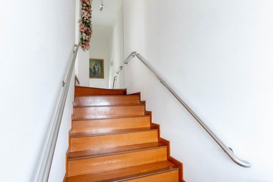 Escada de apartamento à venda com 4 quartos, 173m² em Padre Eustáquio, Belo Horizonte