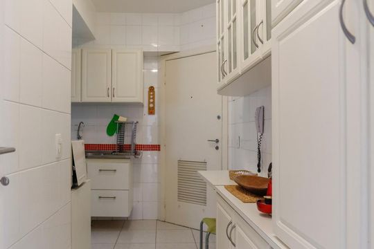 Cozinha de apartamento à venda com 3 quartos, 100m² em Santa Cecília, São Paulo