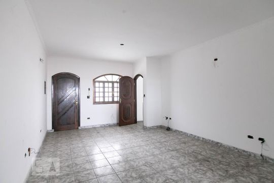 Casa para alugar com 2 quartos, 500m² em Vila Doutor Eiras, São Paulo