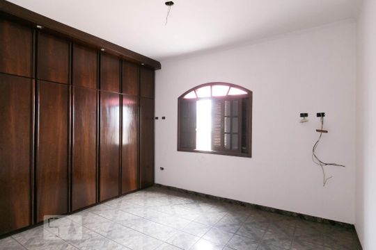 Suíte de casa para alugar com 2 quartos, 500m² em Vila Doutor Eiras, São Paulo