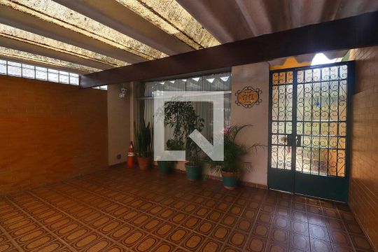 Garagem de casa à venda com 3 quartos, 171m² em Campestre, Santo André