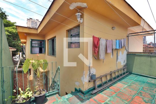 Quintal de casa à venda com 3 quartos, 171m² em Campestre, Santo André