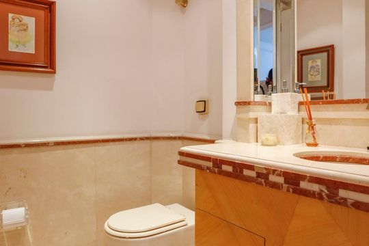 Lavabo de apartamento à venda com 3 quartos, 180m² em Santa Cecilia, São Paulo