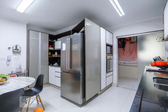 Cozinha de apartamento à venda com 3 quartos, 180m² em Santa Cecilia, São Paulo