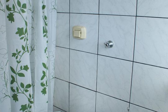 Banheiro Social de apartamento à venda com 1 quarto, 40m² em Centro, Canoas