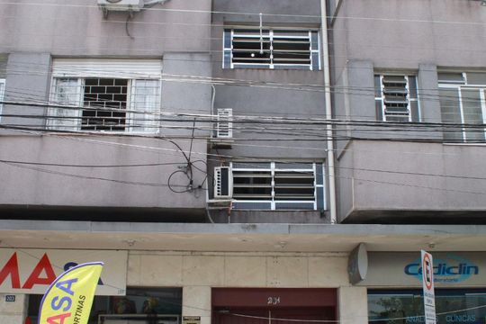 Fachada de apartamento à venda com 1 quarto, 40m² em Centro, Canoas