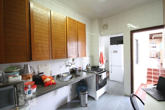 Cozinha de casa à venda com 3 quartos, 330m² em Cambuci, São Paulo