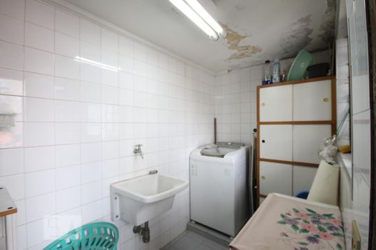 Área de Serviço de casa à venda com 3 quartos, 330m² em Cambuci, São Paulo