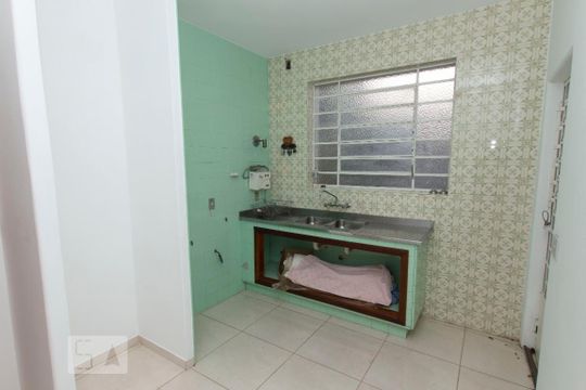 Cozinha de casa para alugar com 4 quartos, 250m² em São João, Porto Alegre
