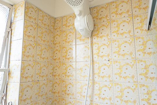 Banheiro de kitnet/studio para alugar com 1 quarto, 30m² em Campos Elíseos, São Paulo