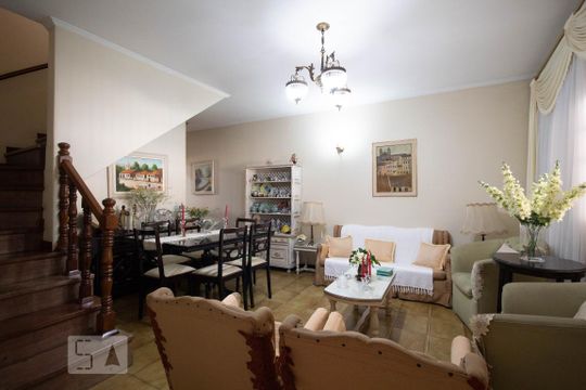 Sala de Estar de casa à venda com 3 quartos, 198m² em Centro, Osasco