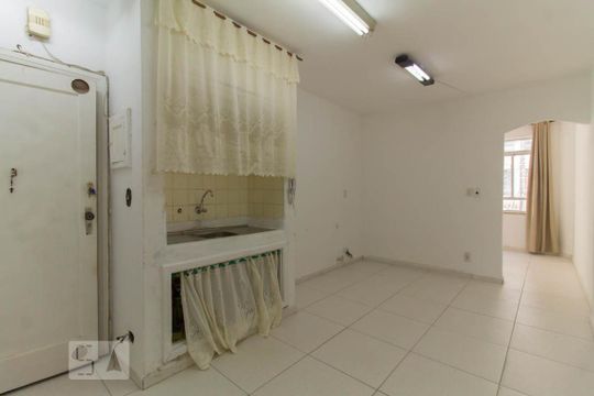 Kitnet de kitnet/studio à venda com 1 quarto, 27m² em Liberdade, São Paulo