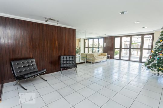 Hall de Entrada de apartamento à venda com 2 quartos, 64m² em Jardim das Laranjeiras, São Paulo