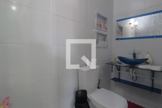 Lavabo de casa para alugar com 3 quartos, 300m² em Interlagos, São Paulo