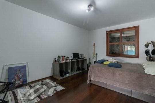 Sótão de casa à venda com 2 quartos, 120m² em Parque Jabaquara, São Paulo