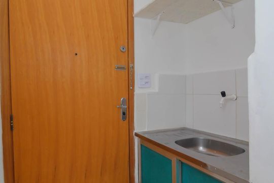 Cozinha de kitnet/studio para alugar com 1 quarto, 22m² em Centro, Rio de Janeiro