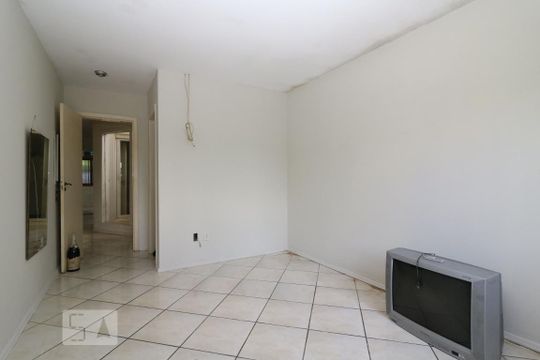 Quarto Suíte de casa para alugar com 4 quartos, 180m² em Jardim Itu, Porto Alegre