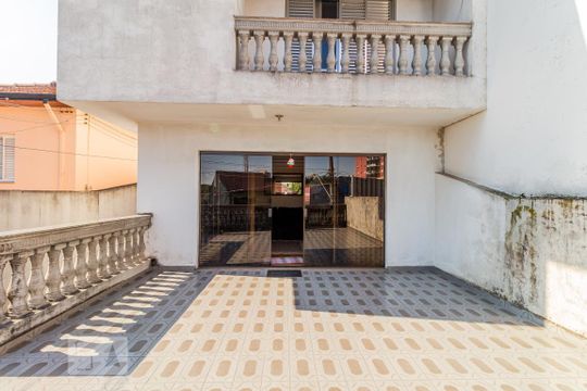 Sacada de casa à venda com 3 quartos, 278m² em Vila Valparaíso, Santo André