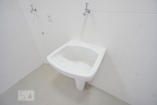 Tanque de apartamento para alugar com 2 quartos, 47m² em Água Rasa, São Paulo